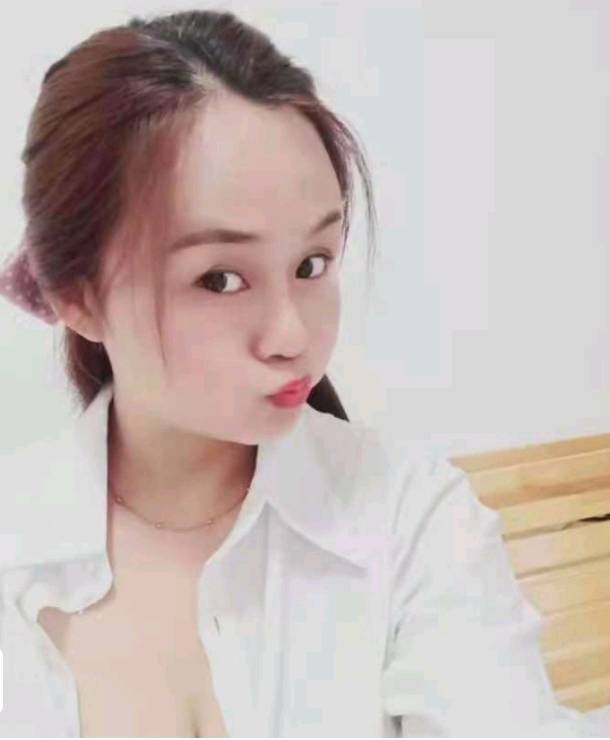 单身离异少妇居家